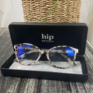 Hip Optical Ludolph 52-10-140 Eyeglasses Case & Cleaning Cloth NEW